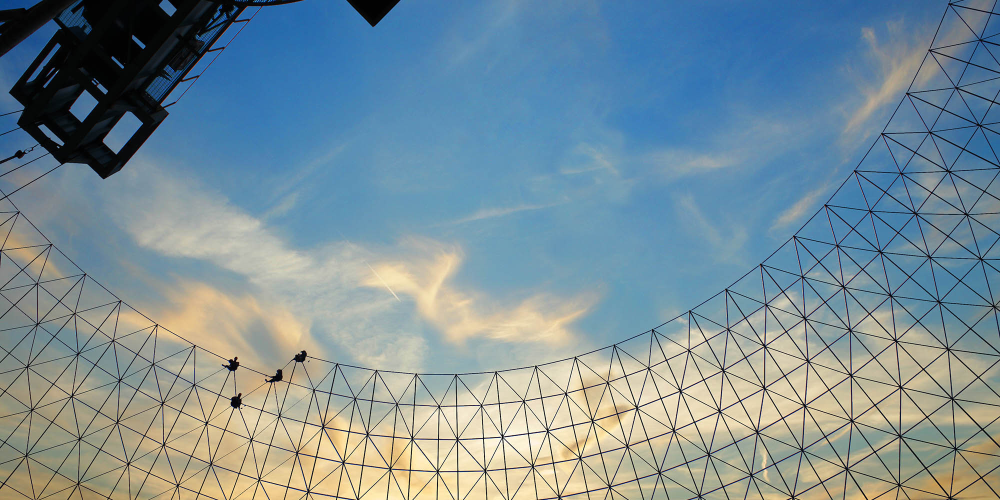 富德网架加工 , 打磨网架配件每一道工艺